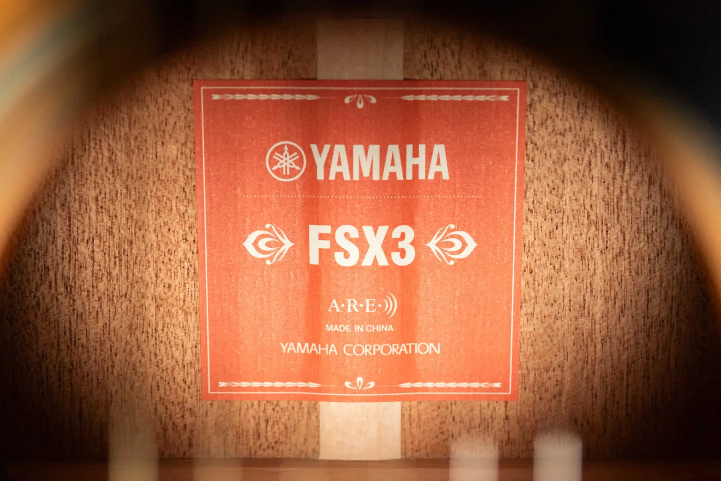 Yamaha FSX3 Red Label Acoustic/Electric Guitar - Vintage Natural with Gig Bag