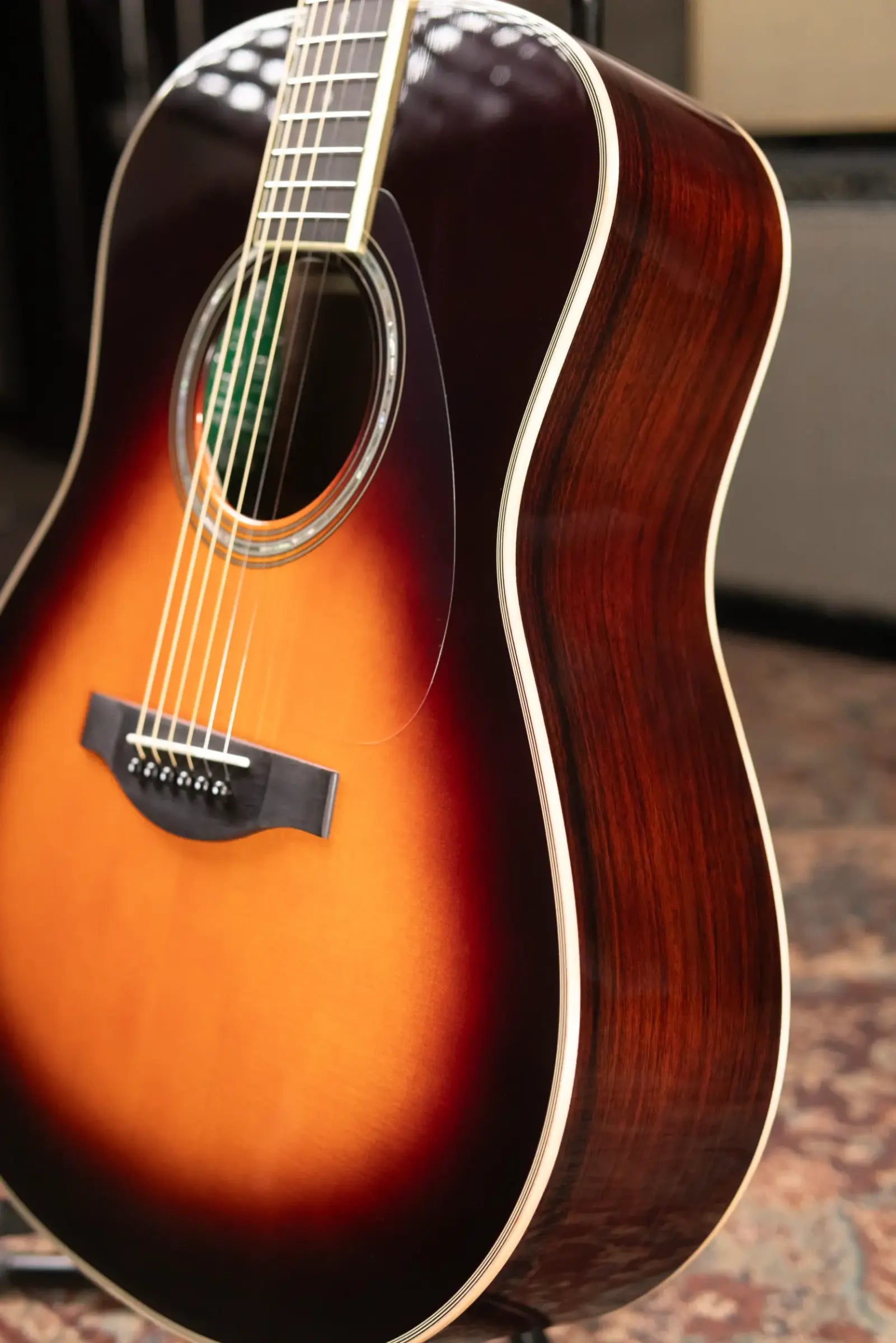 Yamaha LL-TA TransAcoustic Dreadnought Acoustic/Electric Guitar - Brown Sunburst