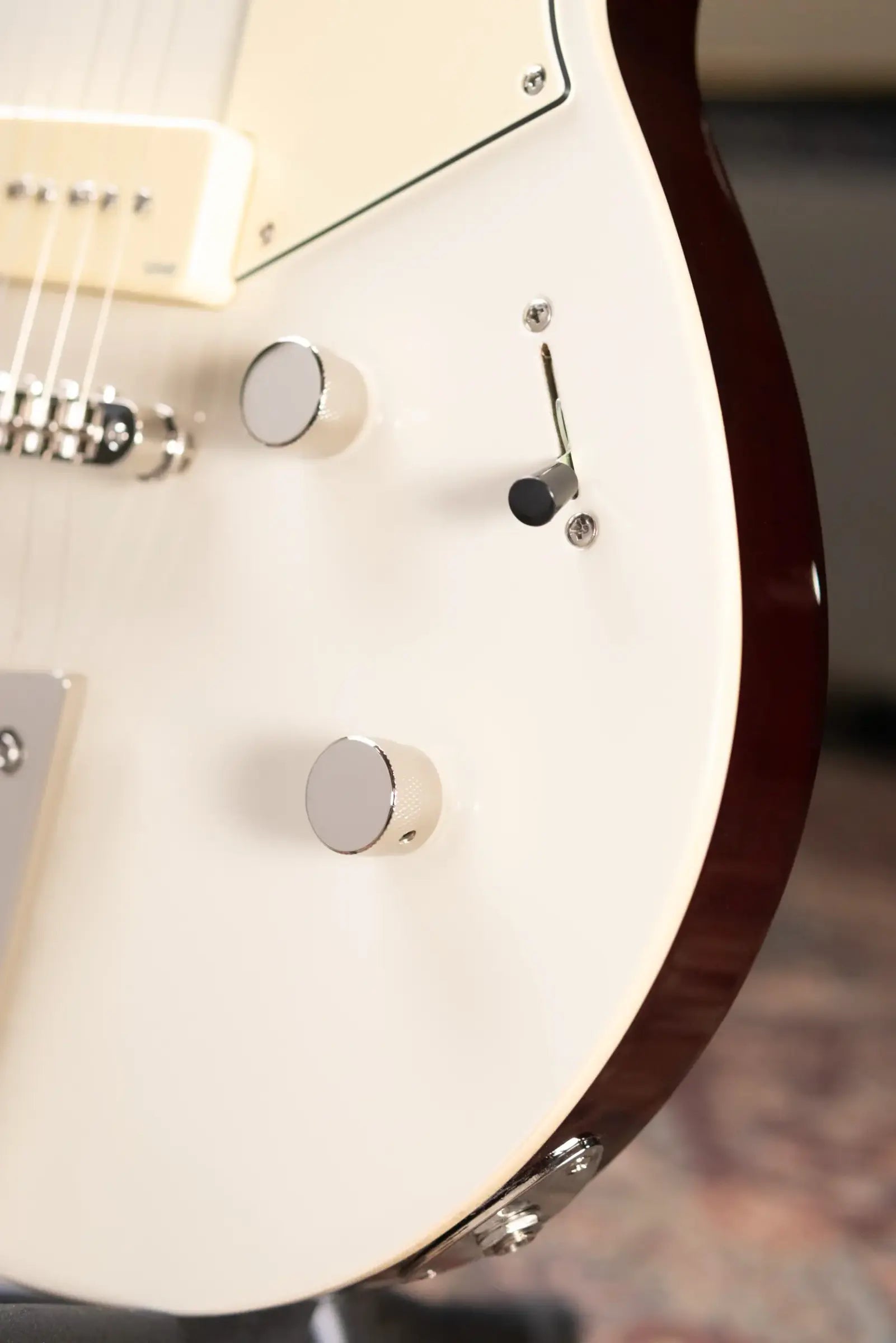 Yamaha Revstar RSS02T P-90 Electric Guitar - Vintage White with Gig Bag