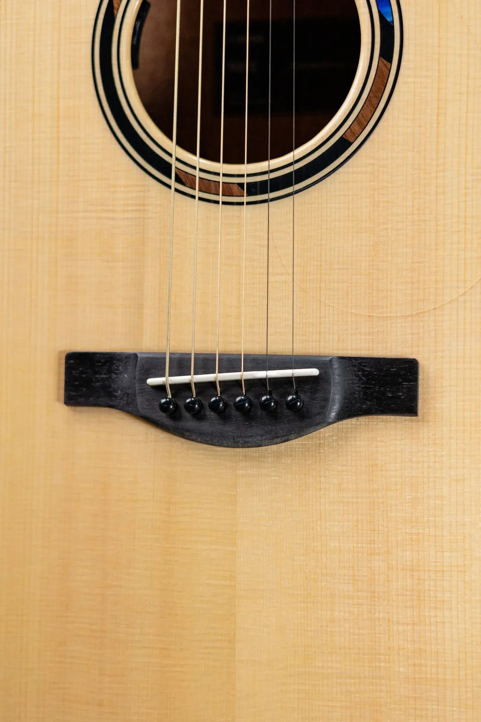 Yamaha TAS1 C Concert Cutaway Acoustic/Electric Guitar - Natural with Gig Bag