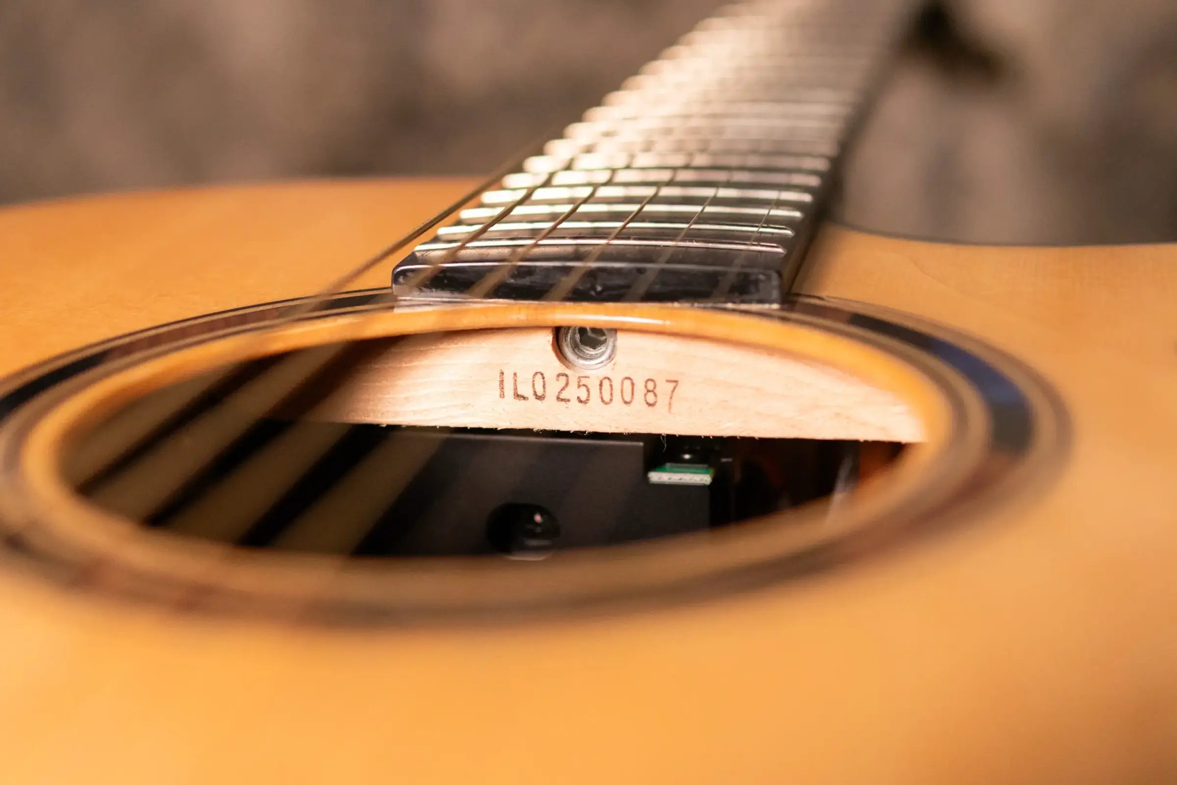 Yamaha TAS3 Concert Acoustic/Electric Guitar - Natural with Gig Bag