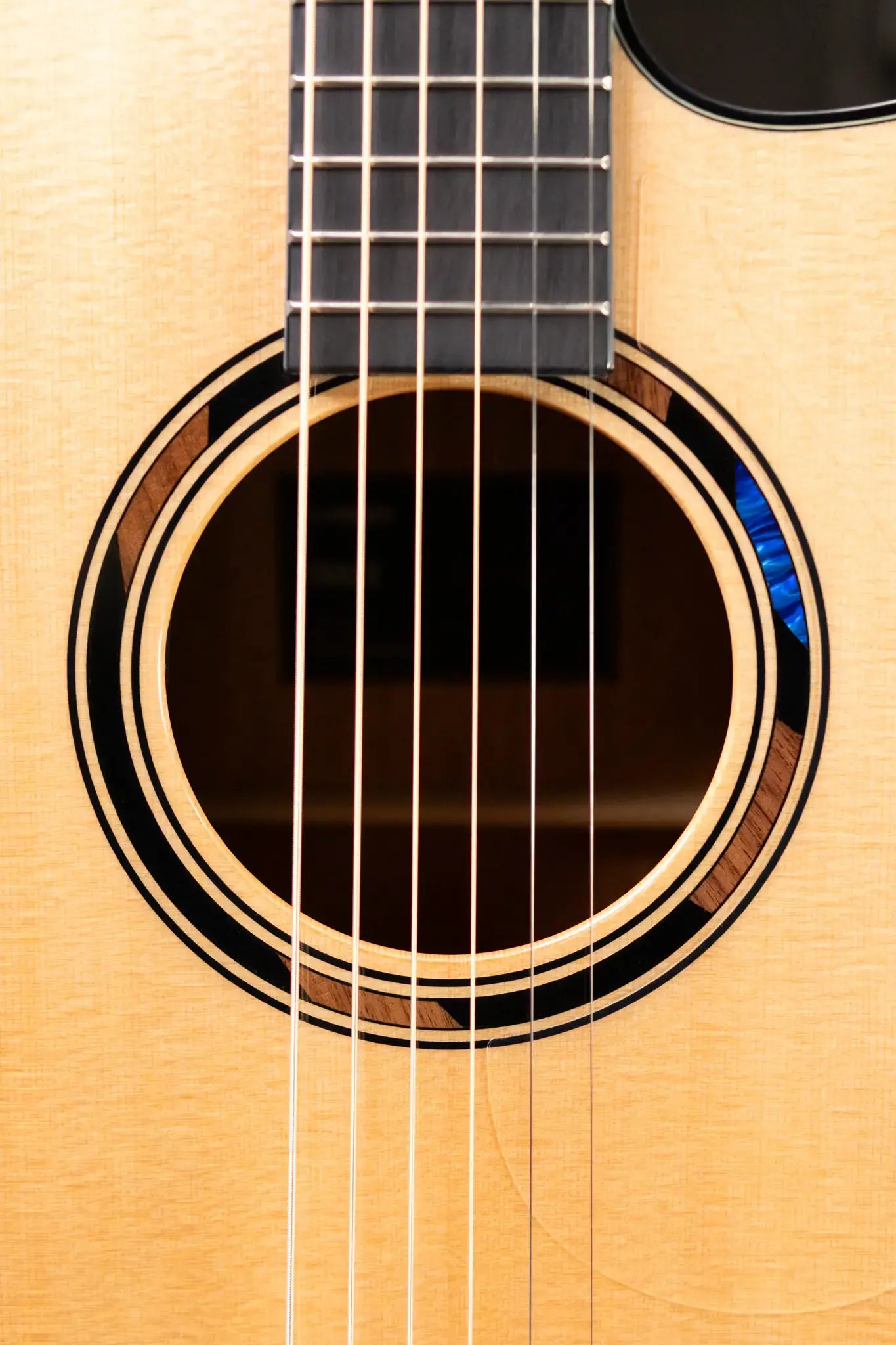 Yamaha TAS3 Concert Acoustic/Electric Guitar - Natural with Softshell Case