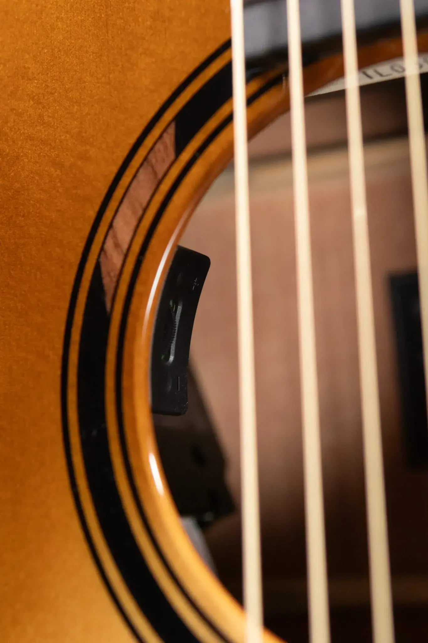 Yamaha TAS3 Concert Acoustic/Electric Guitar - Sand Burst with Softshell Case