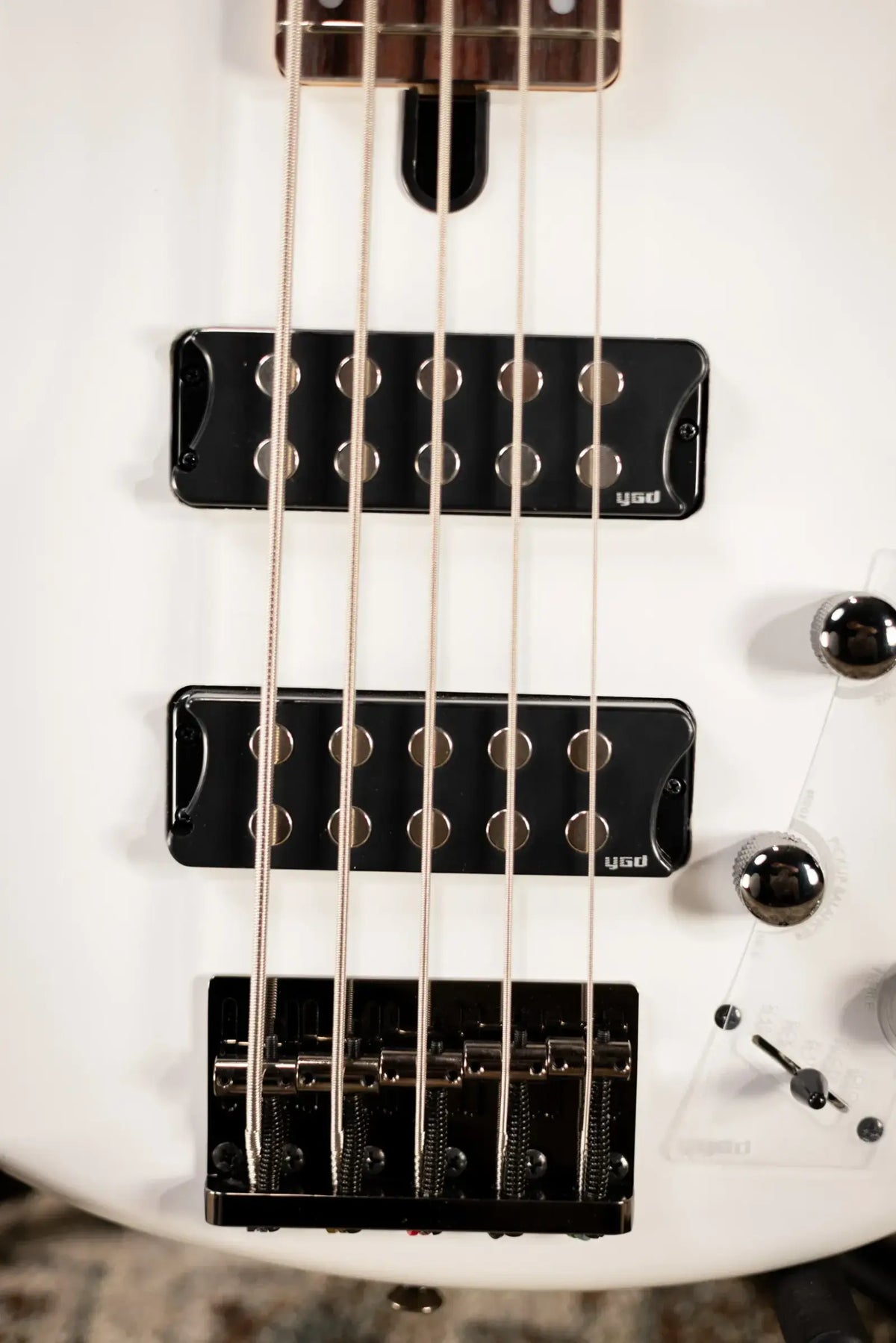 Yamaha TRBX305 5-String Bass - White