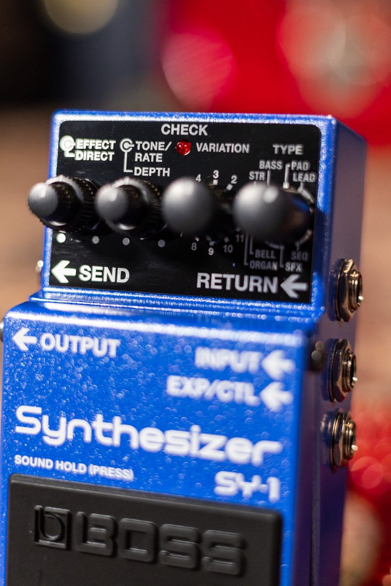 Boss SY-1 Synthesizer Guitar Pedal