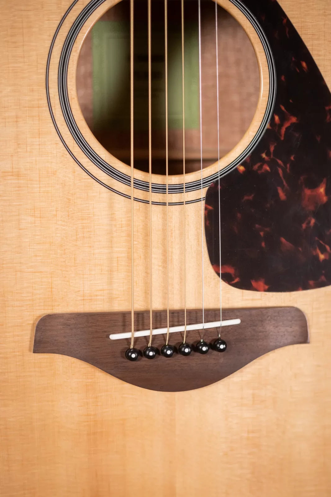 Yamaha FS800 Concert Acoustic Guitar