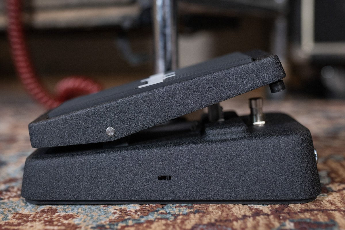 dunlop cbj95 black cry baby junior wah haggertys 5