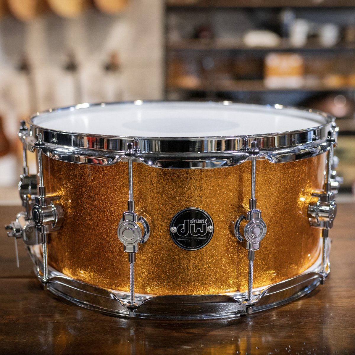 DW DRPF6514SSGS Performance Series 6.5x14 Snare Drum, Gold Sparkle