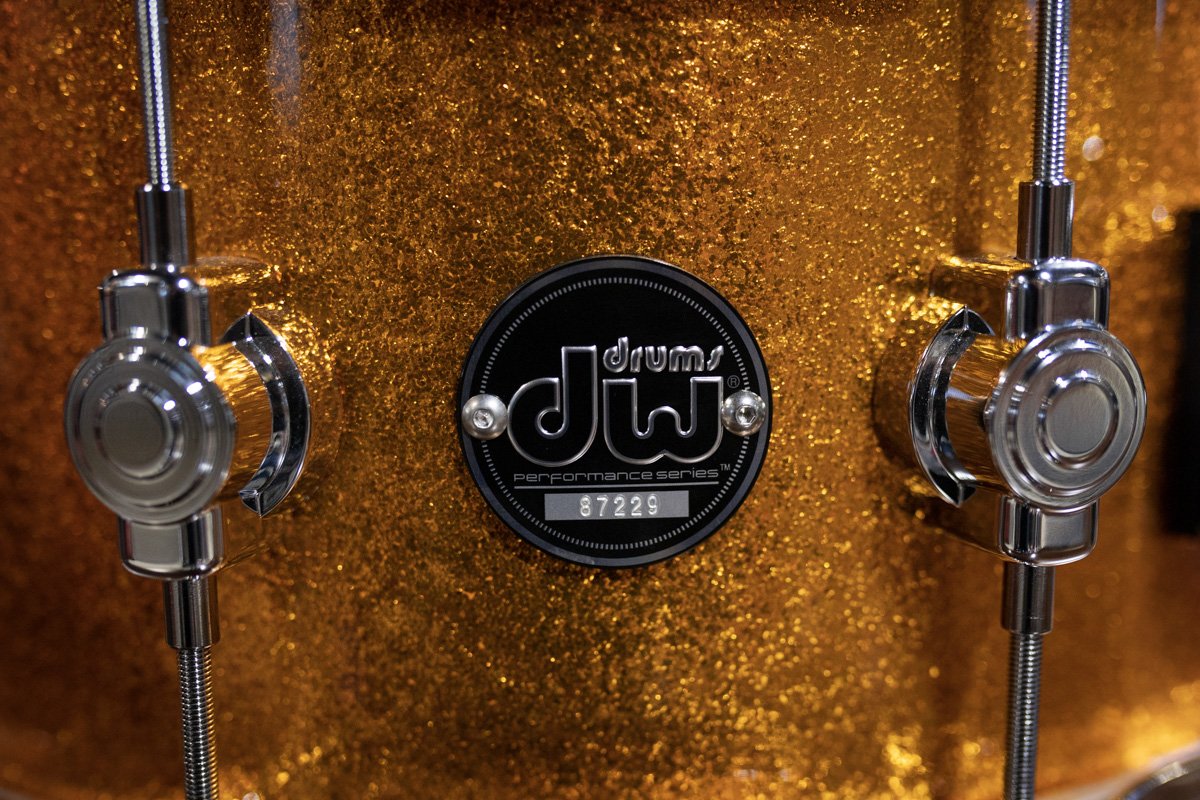 DW DRPF6514SSGS Performance Series 6.5x14 Snare Drum, Gold Sparkle
