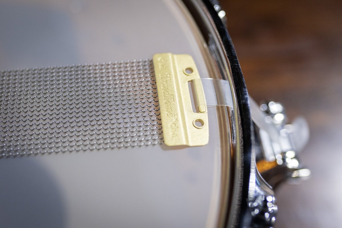 DW DRPF6514SSGS Performance Series 6.5x14 Snare Drum, Gold Sparkle