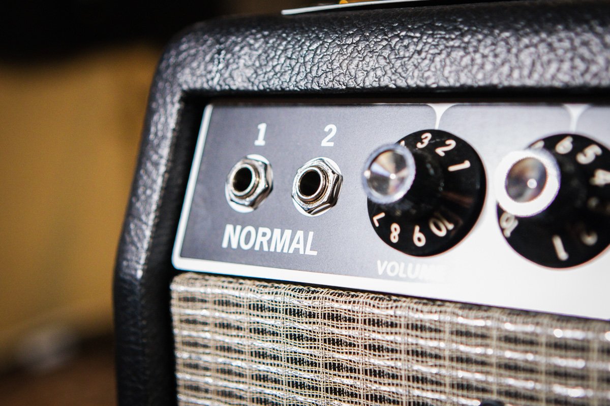 Fender 65 Deluxe Reverb Combo Tube Amplifier