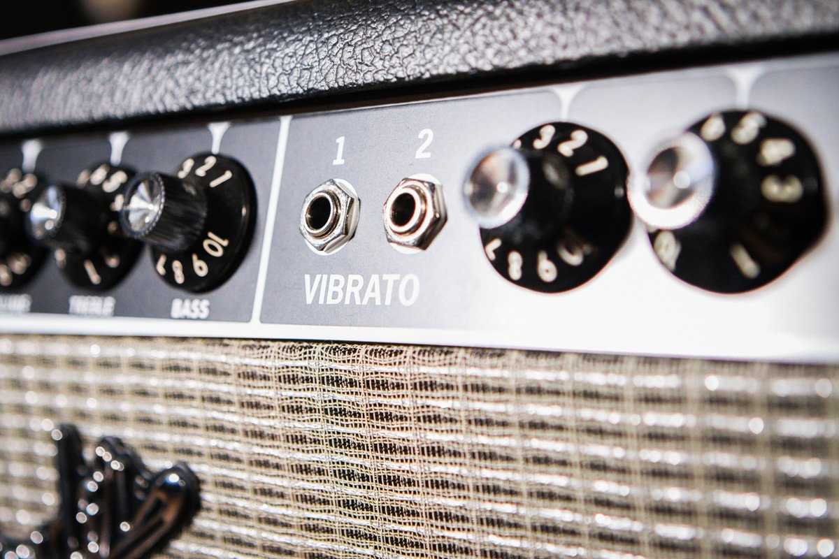 Fender 65 Deluxe Reverb Combo Tube Amplifier