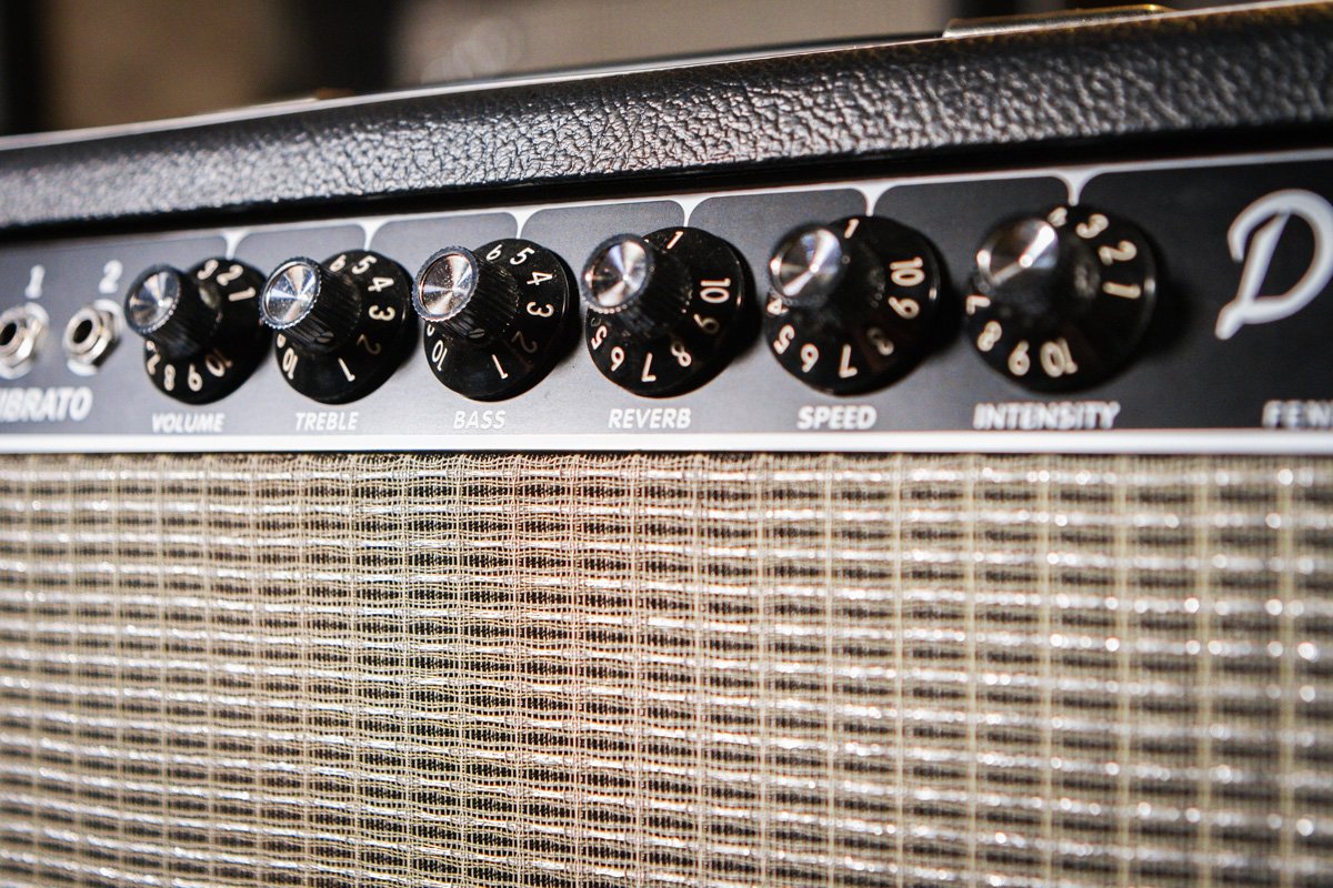 Fender 65 Deluxe Reverb Combo Tube Amplifier