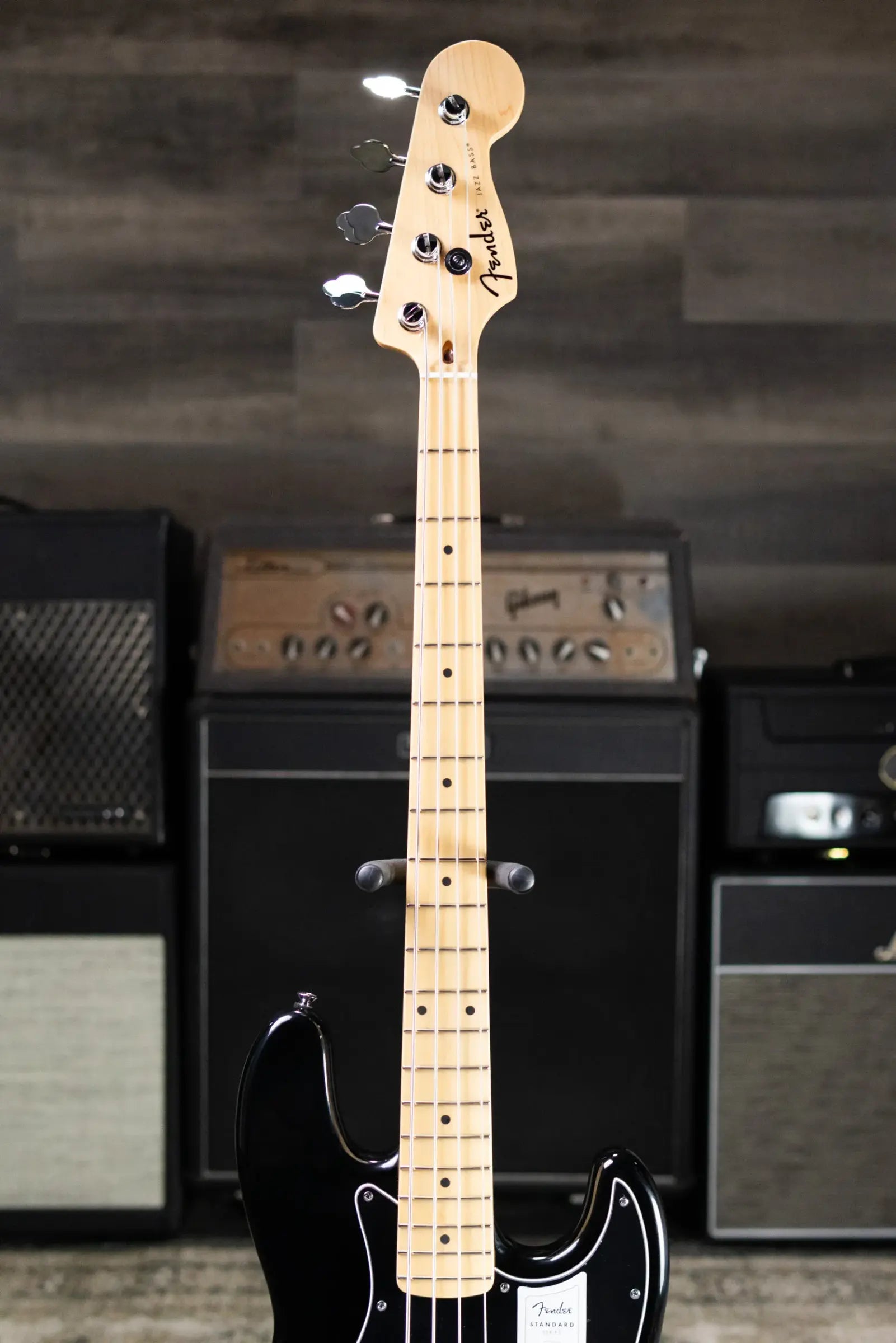 Fender Standard Jazz Bass - Black