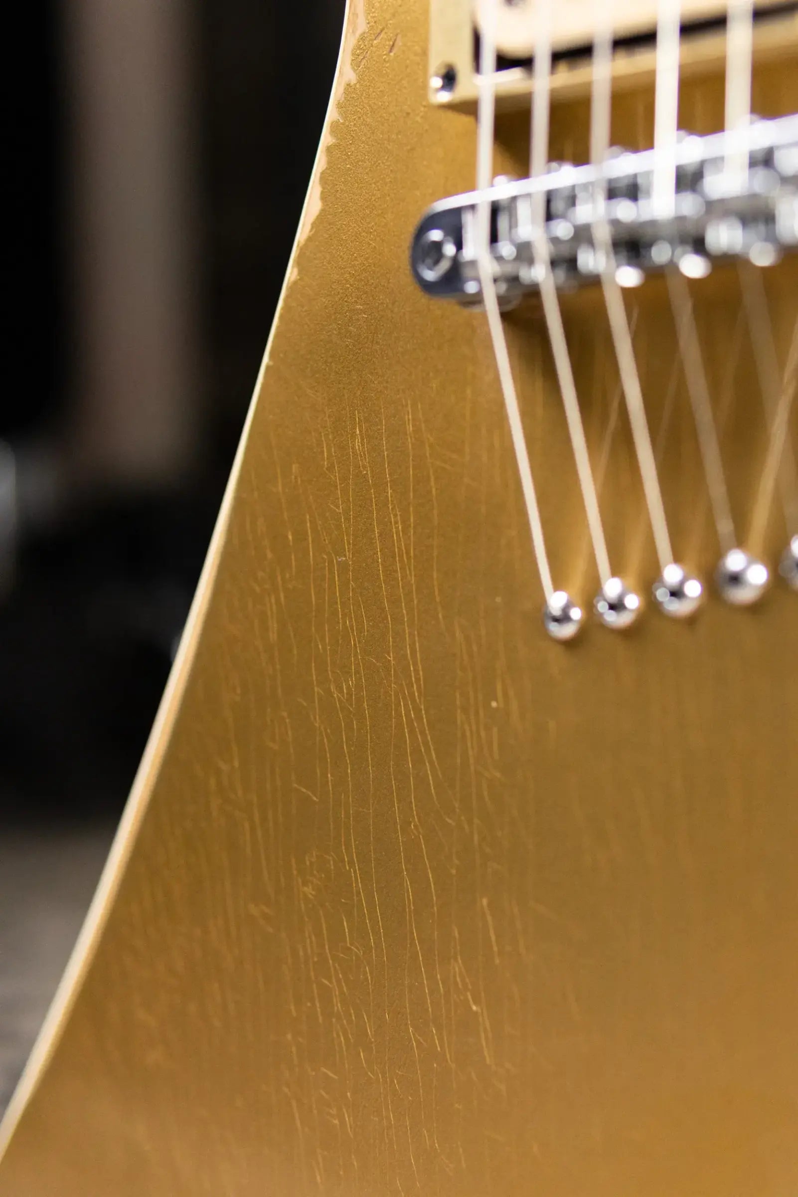 Jackson Custom Shop USA Special Edition Kelly Electric Guitar - Nitro-Relic Tour Gold Top with Hardshell Case