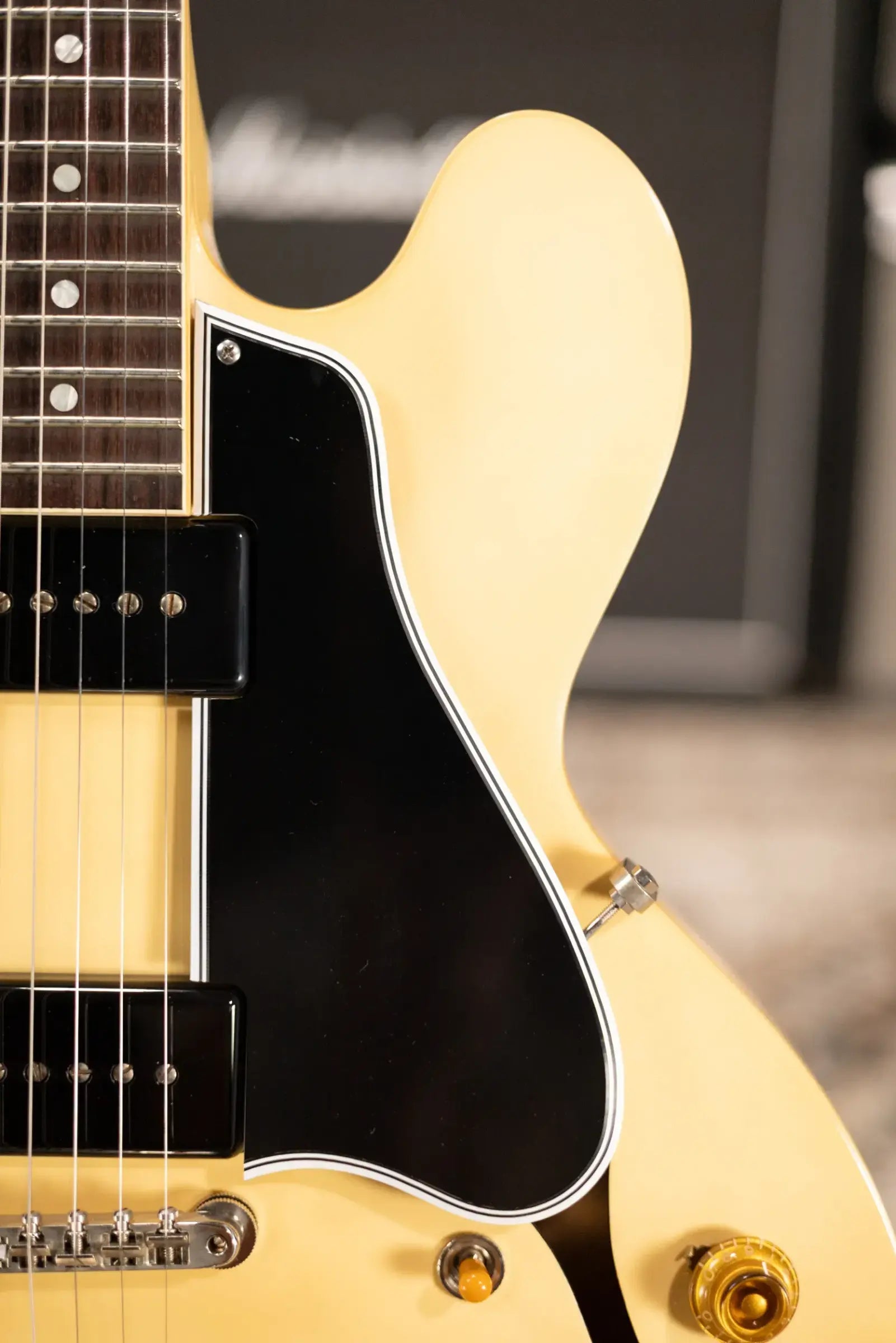 Gibson Custom Shop Limited Edition 1959 ES-330 Bigsby Reissue Hollow Body Electric Guitar - Antique White VOS with Hardshell Case