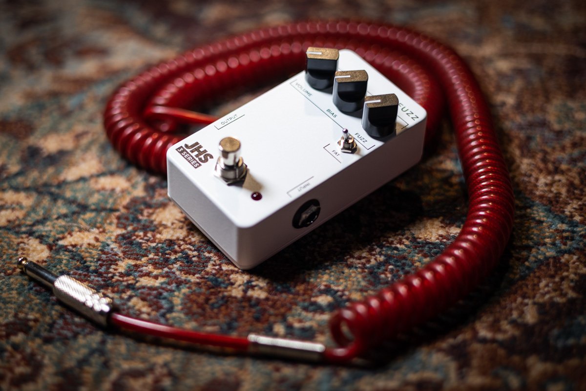 JHS 3 Series Fuzz Guitar Effects Pedal