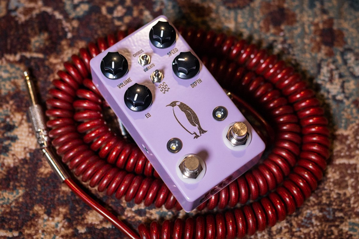 JHS Emperor V2 Chorus/Vibrato Guitar Effects Pedal