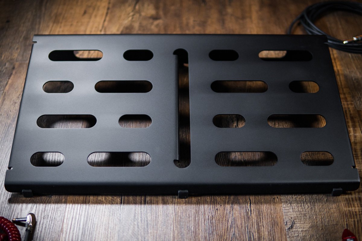 MONO Pedalboard Medium Black + Tour Accessory Case 2.0 Black