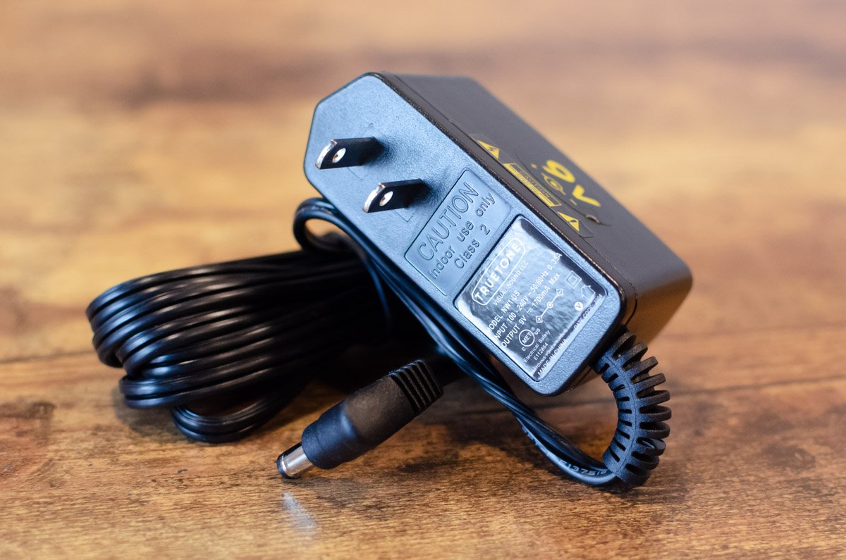1 Spot 9v Power Supply