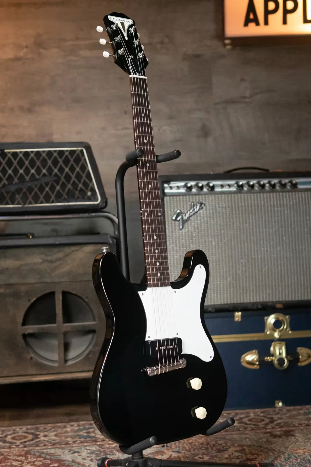 Epiphone USA Coronet - Ebony with a Hardshell Case