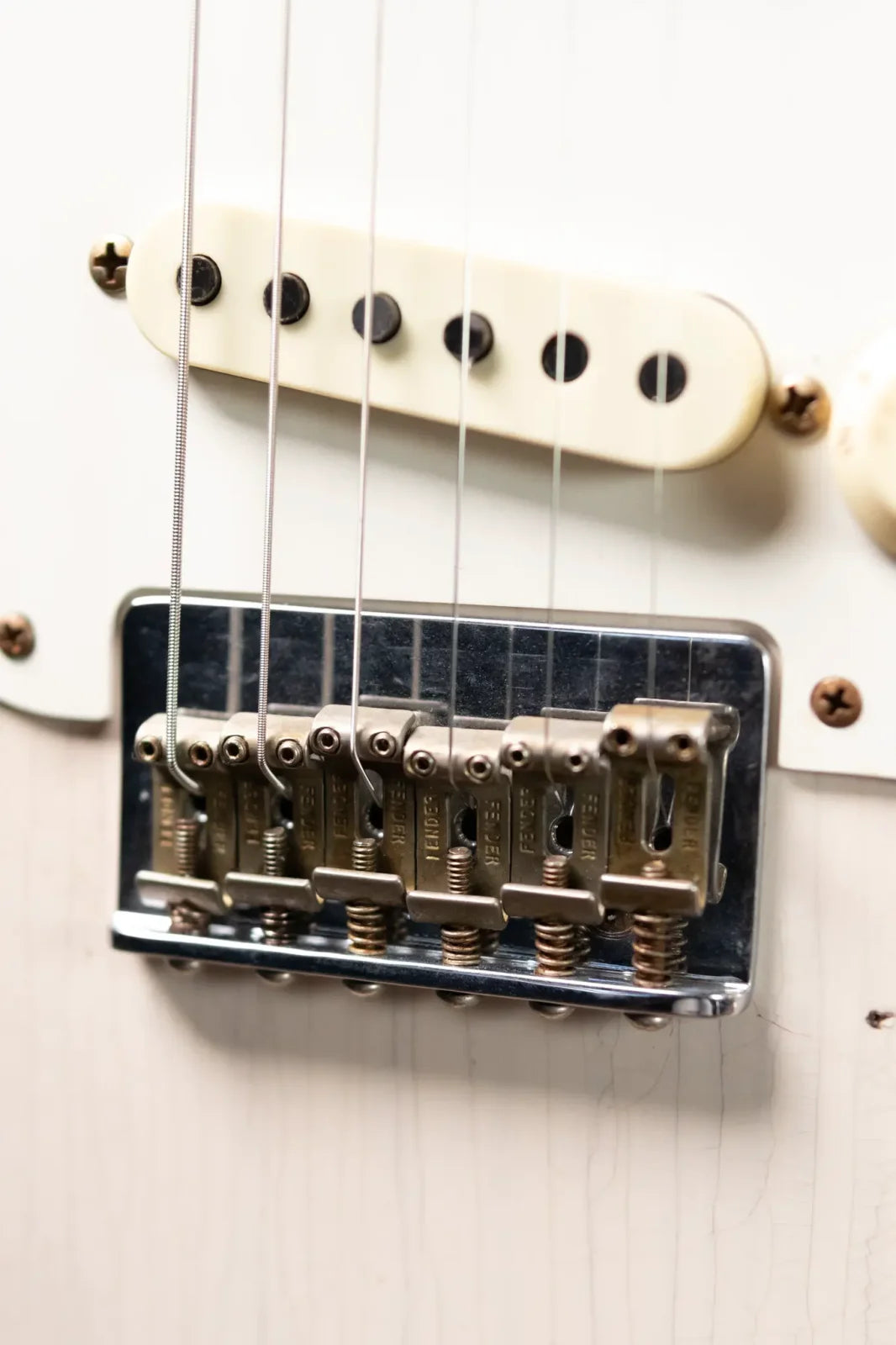 Fender Custom Shop Limited Edition Red Hot Hardtail Strat, 2A Flame Maple Neck and Fingerboard with Hardshell Case - Aged White Blonde