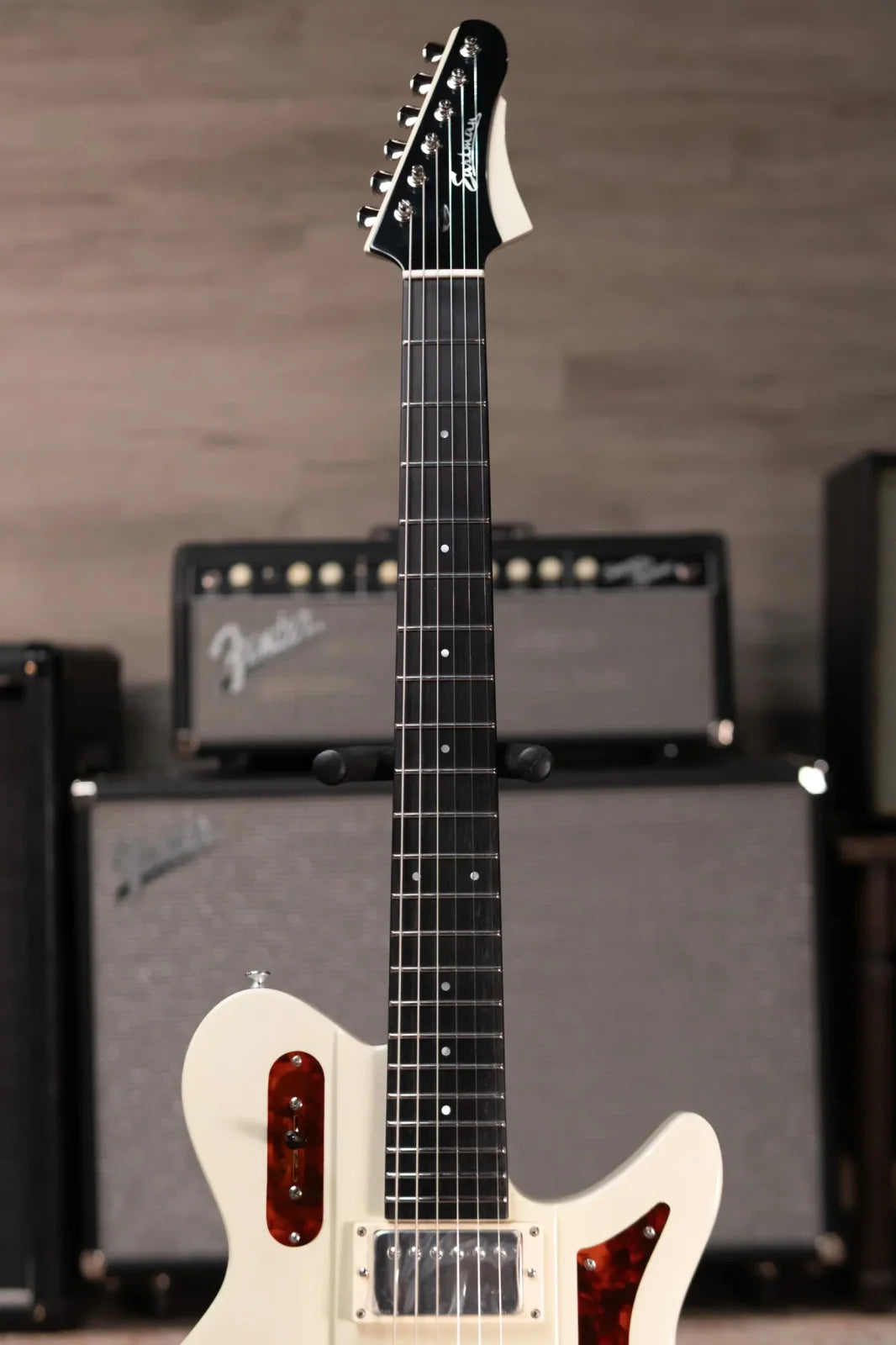 Eastman Juliet - Pomona Blonde with Soft Case