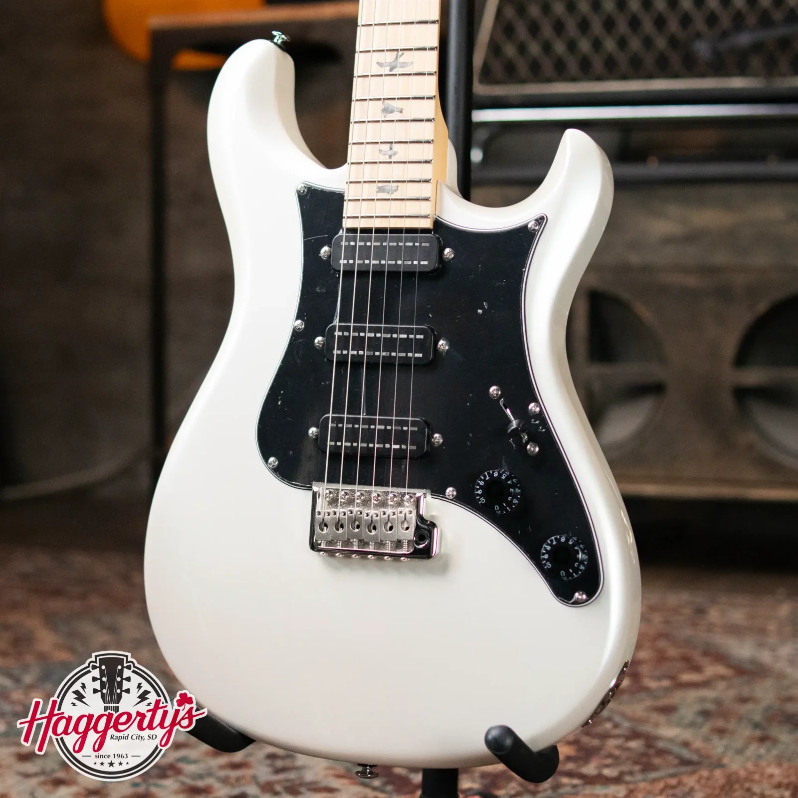 PRS SE NF3 Maple Fretboard - Pearl White with Gig Bag