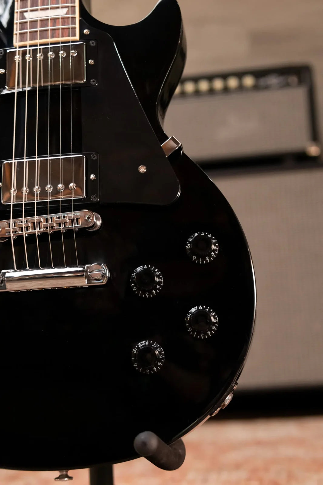 Gibson Les Paul Studio Electric Guitar - Ebony with Gig Bag