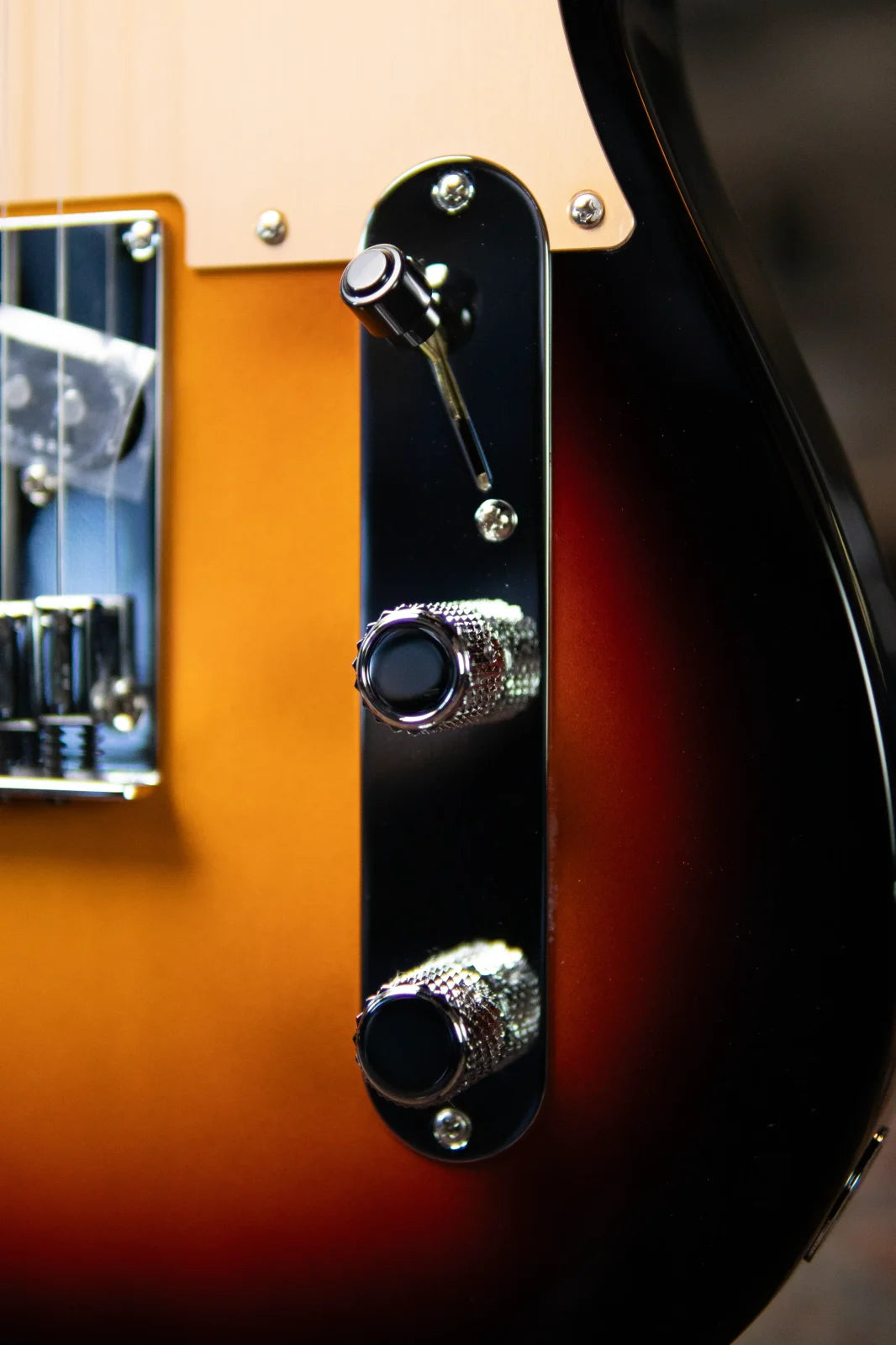 Fender American Ultra II Telecaster - Ultraburst with Hardshell Case