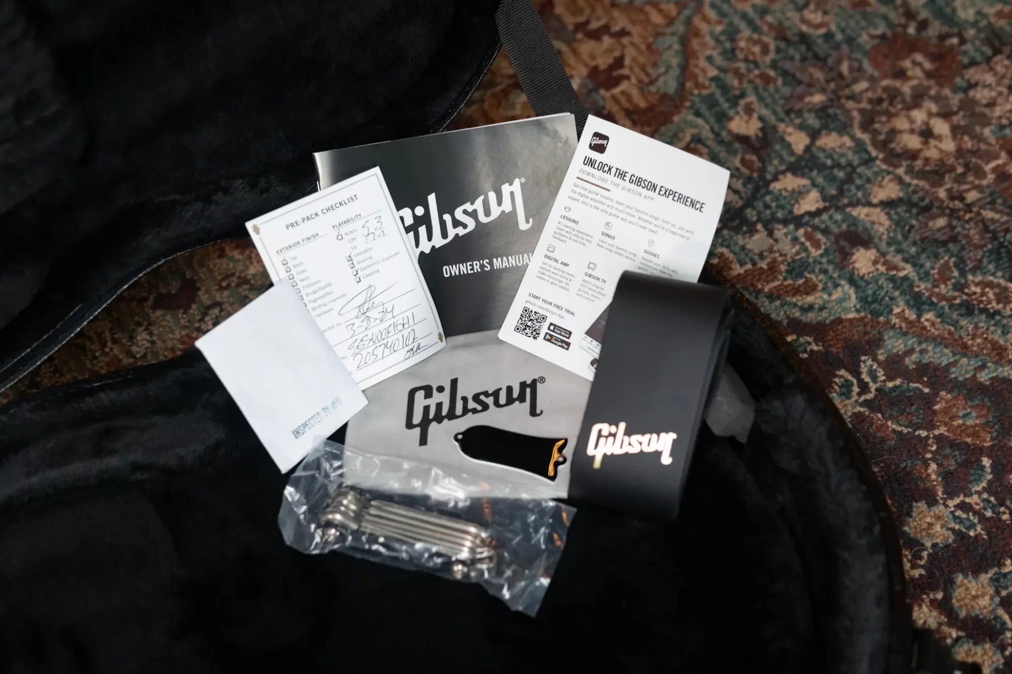 Gibson SG Supreme - Fireburst with Hardshell Case