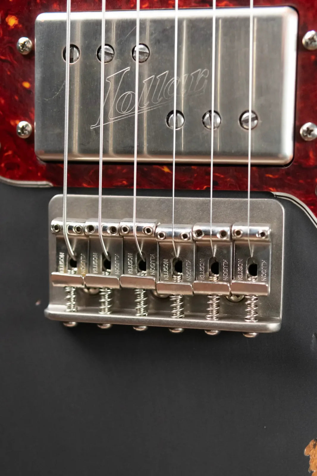 Nash T-72DLX - Medium Aged Charcoal Frost Metallic with Hardshell Case