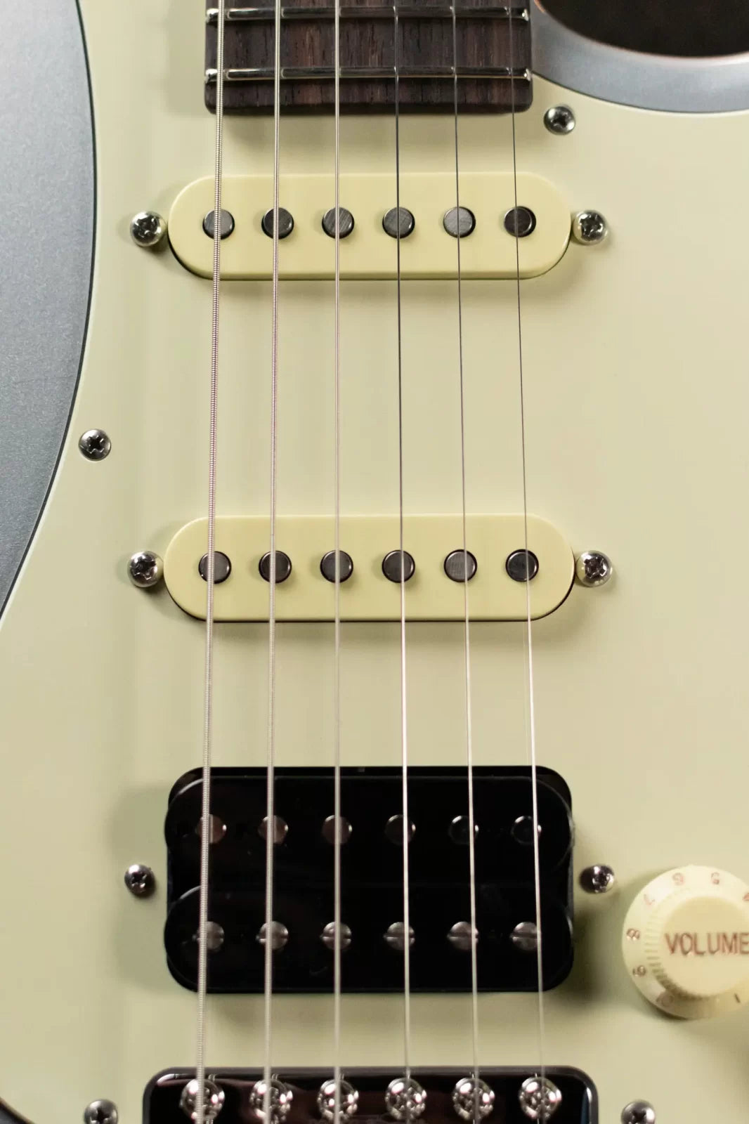 Suhr Classic S Vintage LE, HSS - Firemist Silver with Deluxe Gig Bag