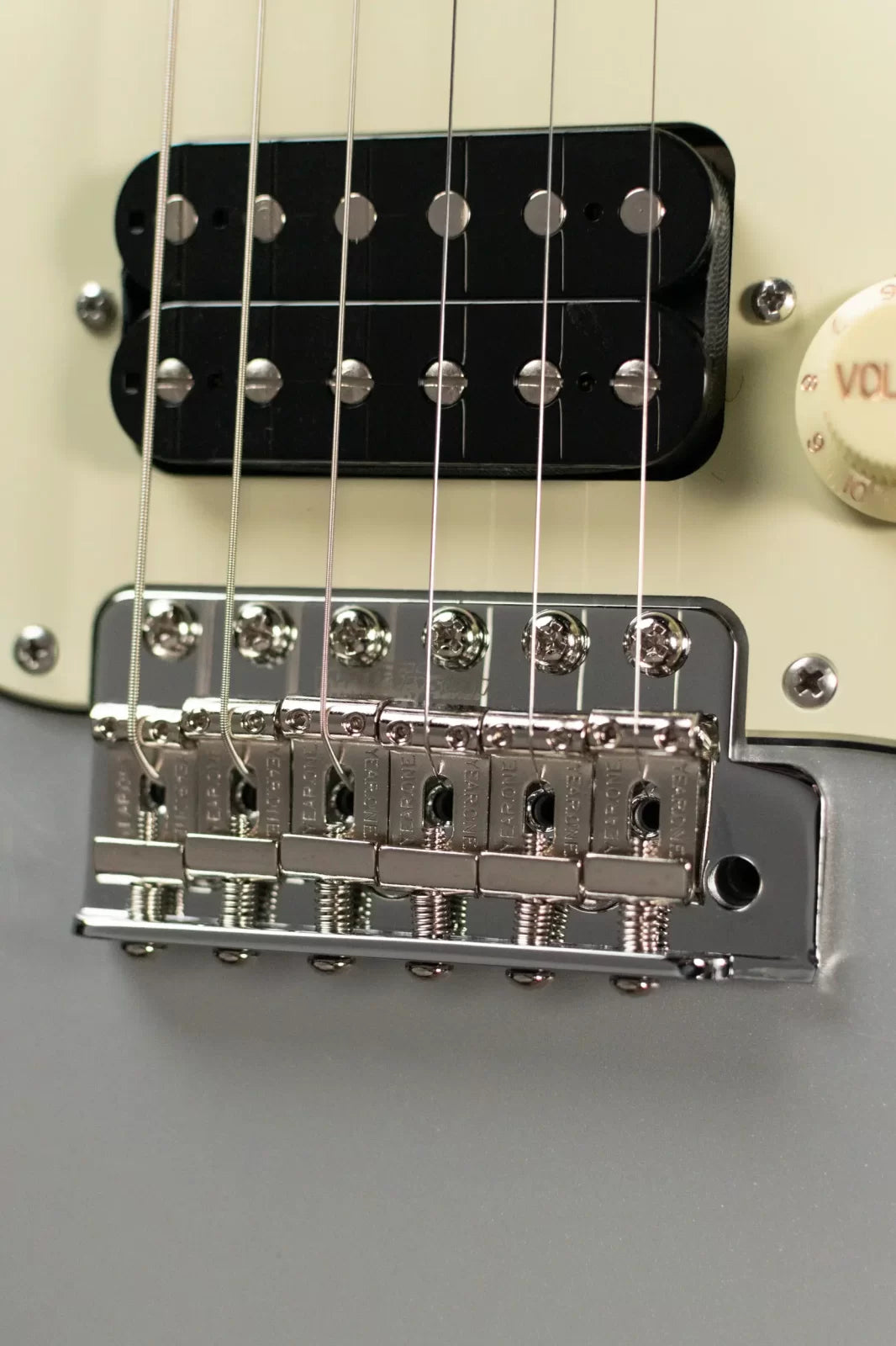 Suhr Classic S Vintage LE, HSS - Firemist Silver with Deluxe Gig Bag