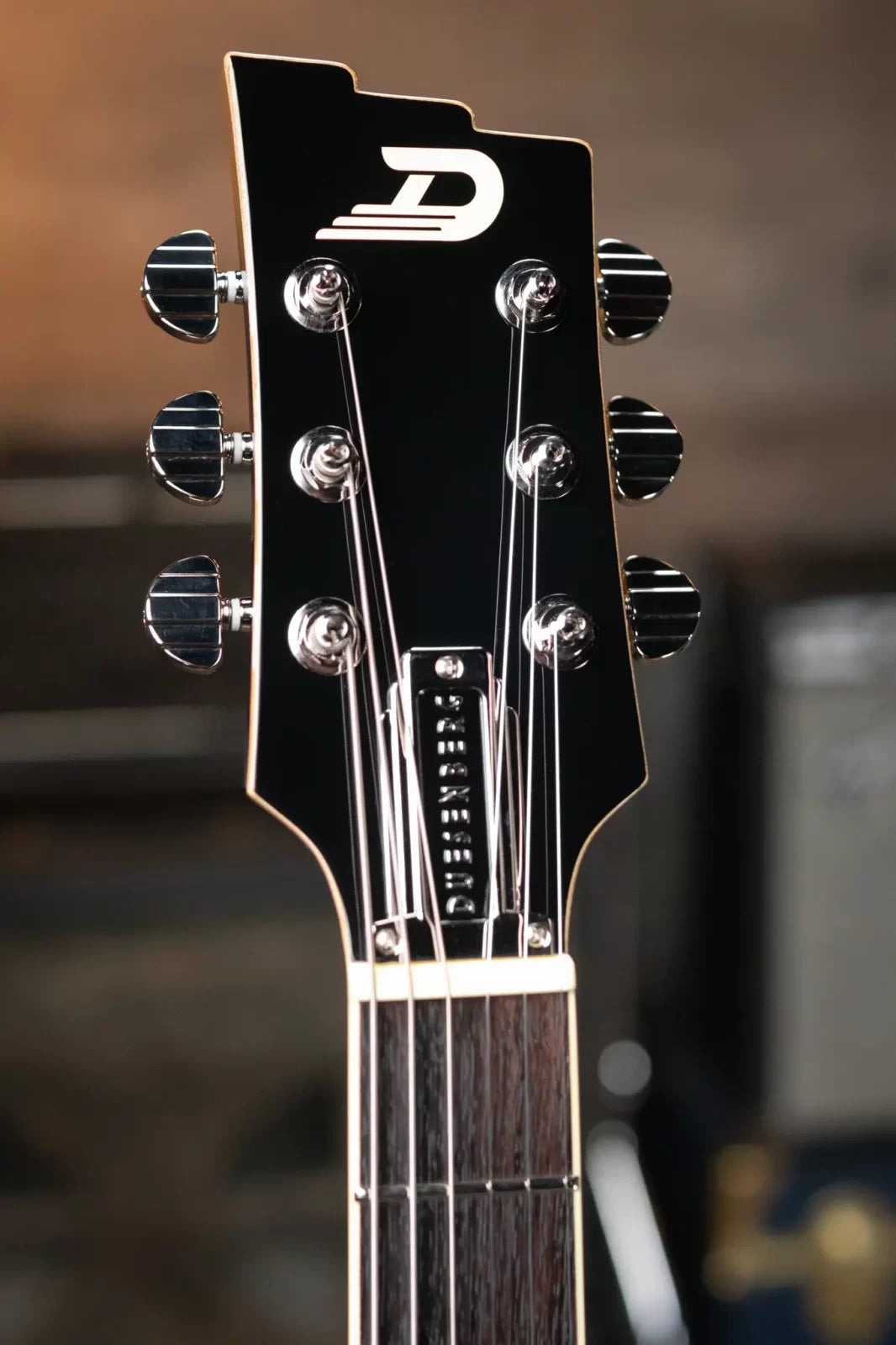Duesenberg Starplayer TV - Red Sparkle with Hardshell Case