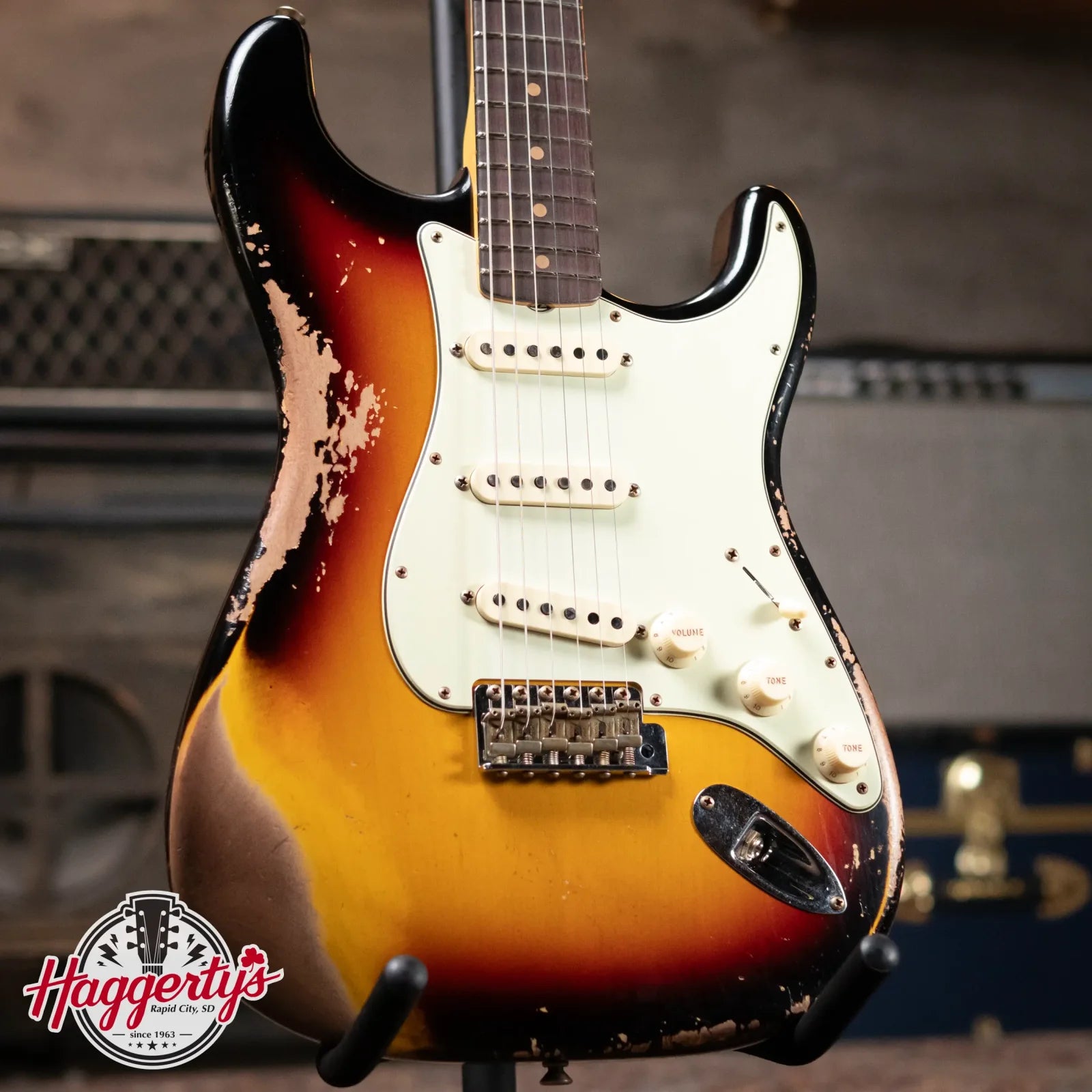 Fender Custom Shop Limited Edition 1964 L-Series Stratocaster Heavy Relic - 3-Color Sunburst with Hardshell Case