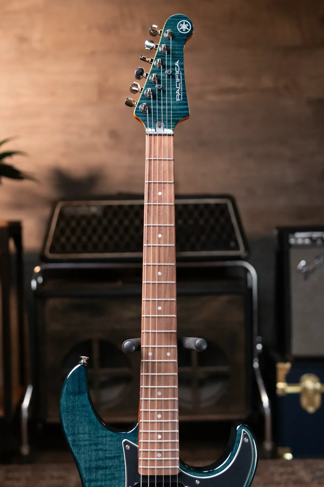 Yamaha Pacifica 612 Electric Guitar Limited Edition - Indigo Blue - Floor Model