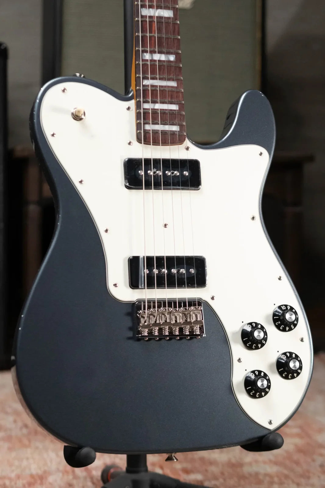new 8.2 lb Fender Limited Edition Chris Shiflett Cleaver Telecaster Deluxe Charcoal Frost Metallic with Hardshell Case haggertys 03