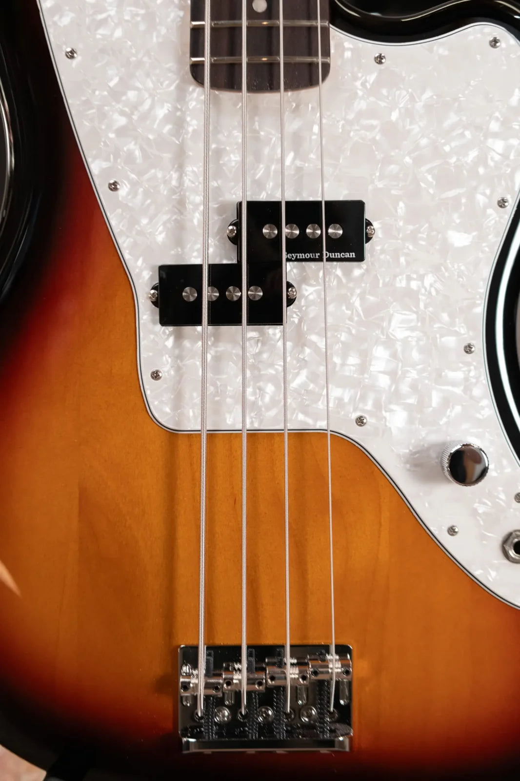 Fender Limited Edition Mark Hoppus Jaguar Bass - 3-Color Sunburst with Deluxe Gig Bag