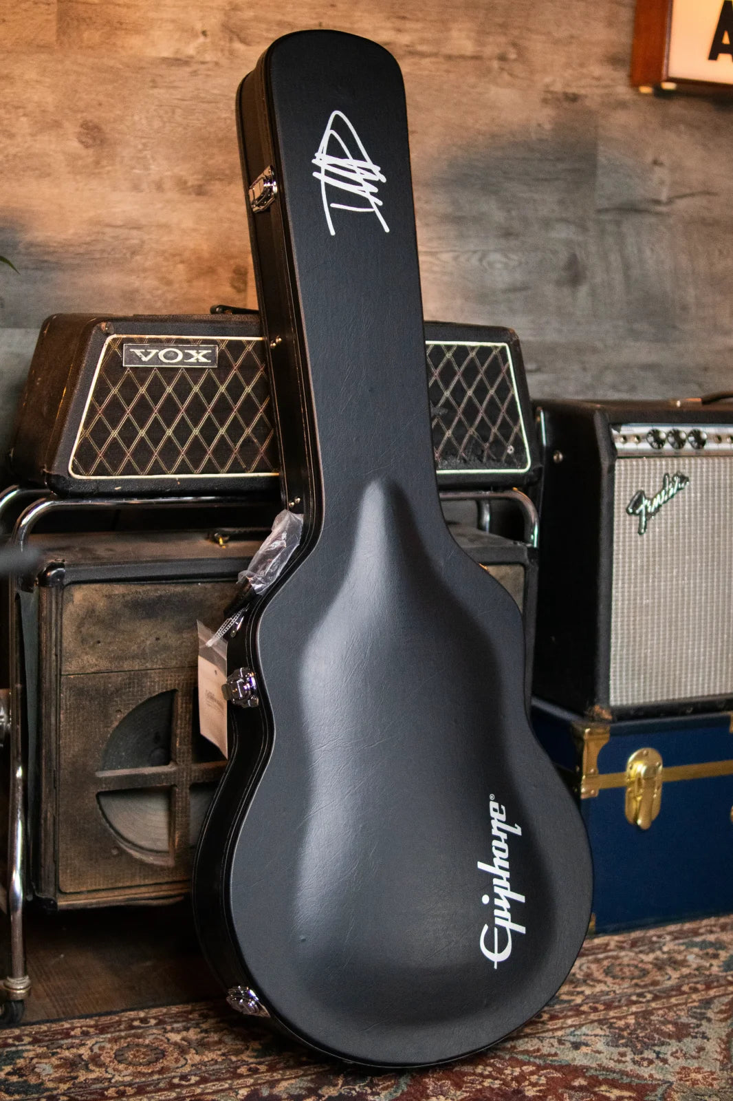 Epiphone Dave Grohl DG-335 Semi-Hollow - Pelham Blue with Hardshell Case