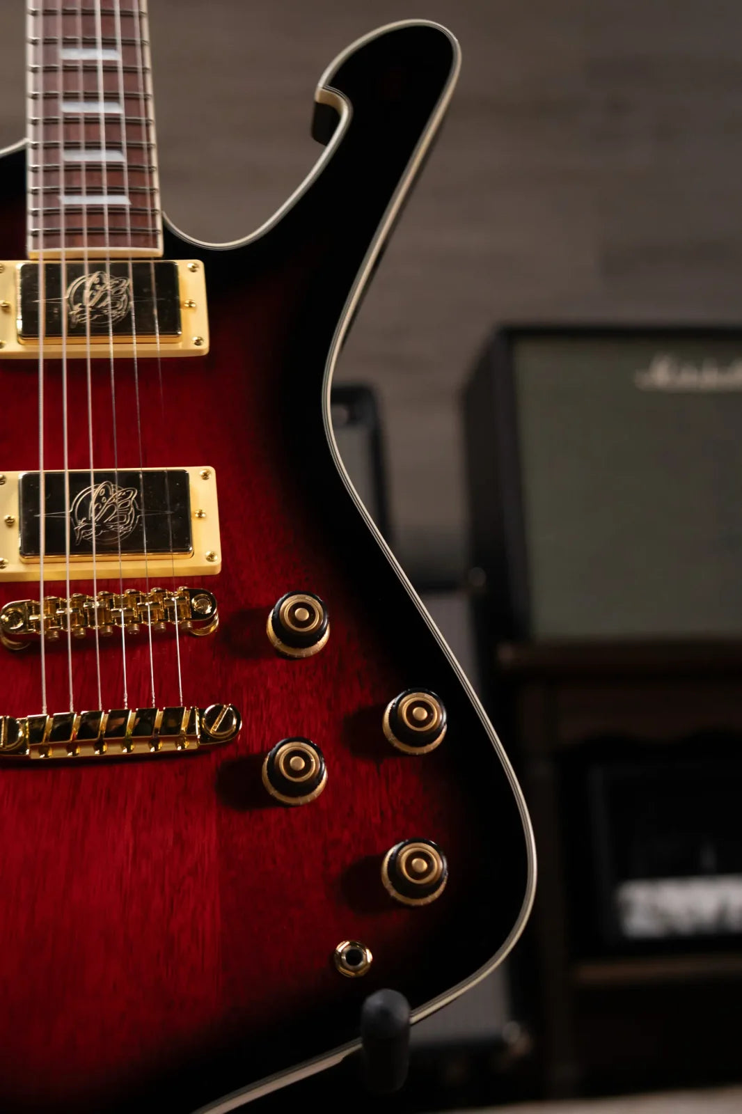 Ibanez Iceman IC420AAB Electric Guitar - Antique Autumn Burst