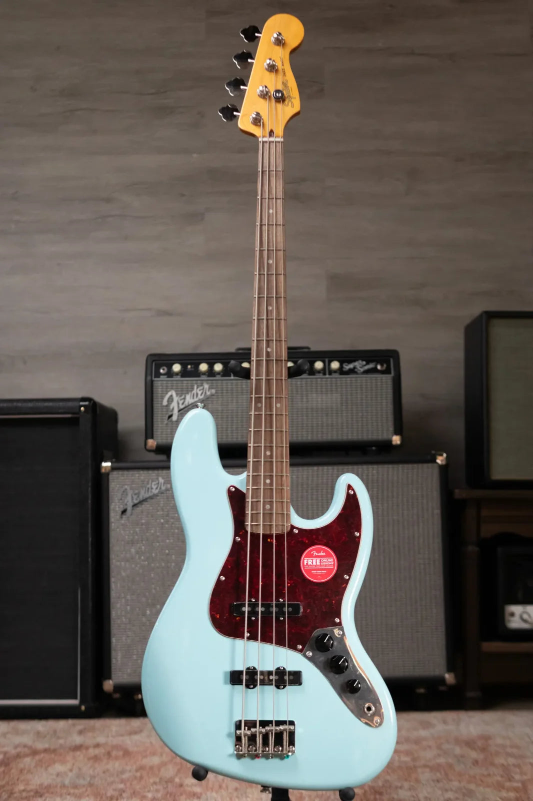 new 8.9 lb Squier Classic Vibe 60s Jazz Bass Daphne Blue haggertys 02