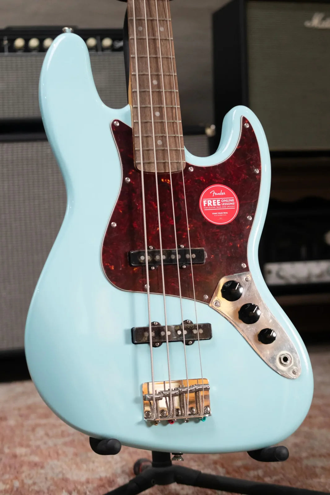new 8.9 lb Squier Classic Vibe 60s Jazz Bass Daphne Blue haggertys 03