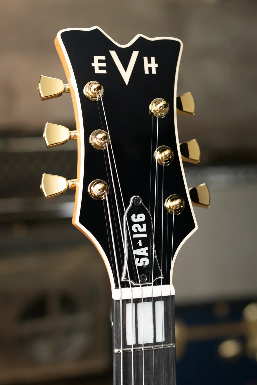 EVH SA-126 Special, QM - Tobacco Sunburst with Hardshell Case