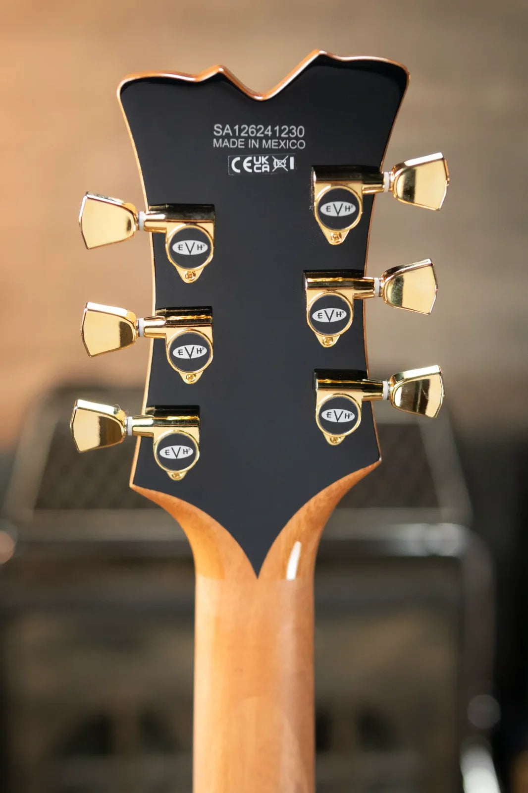 EVH SA-126 Special, QM - Tobacco Sunburst with Hardshell Case