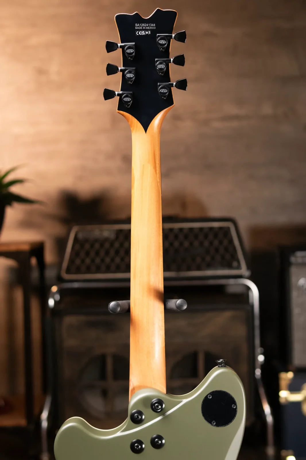 EVH SA-126 Special - Matte Army Drab with Hardshell Case