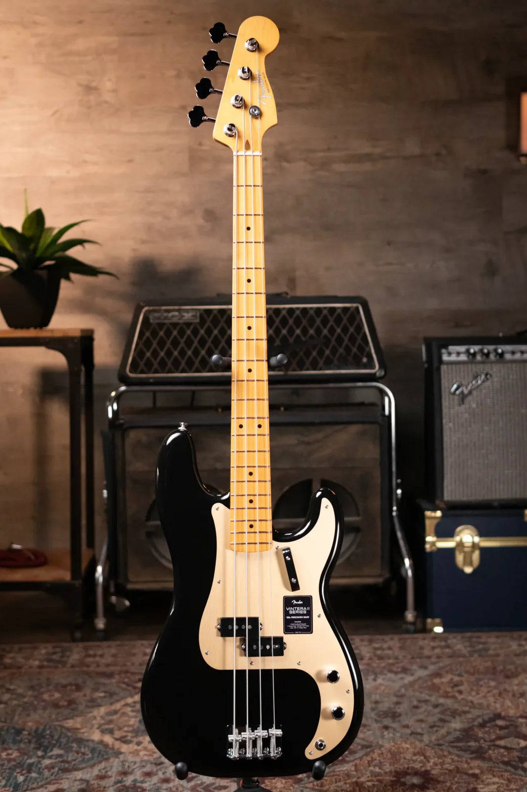 Fender Vintera II '50s Precision Bass, Maple Fingerboard - Black with Deluxe Gig Bag
