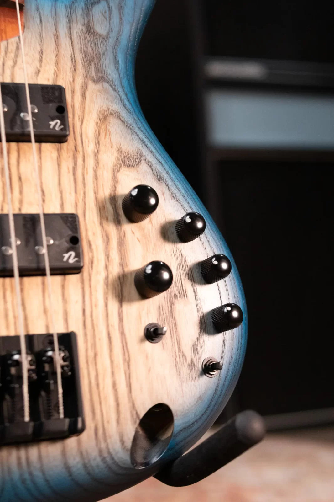 Ibanez SR600ECTF SR Standard 4-String Electric Bass - Cosmic Blue Starburst Flat