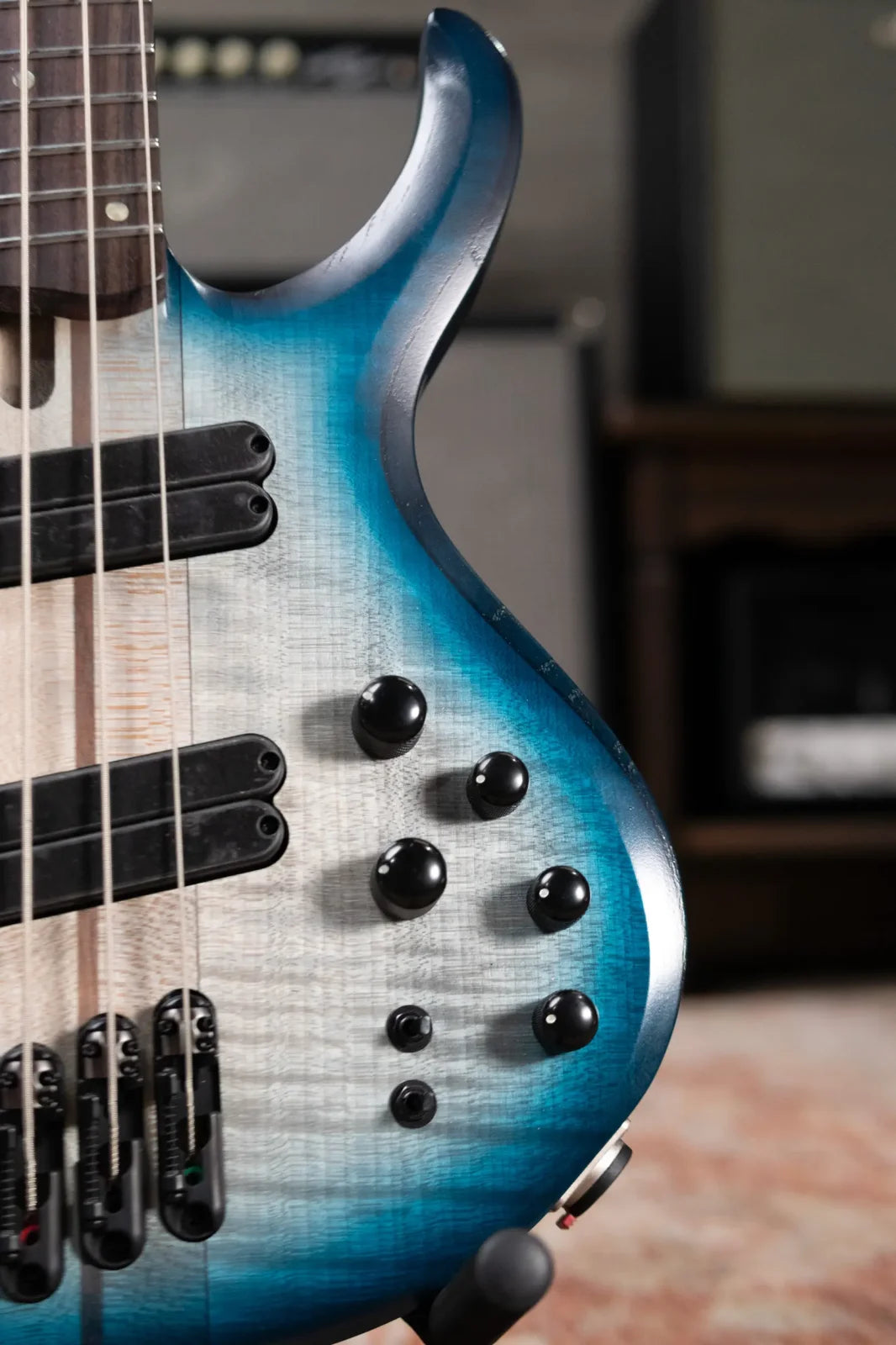 Ibanez BTB705LMCTL Bass Workshop Multi-Scale 5-String Electric Bass - Cosmic Blue Starburst Low Gloss