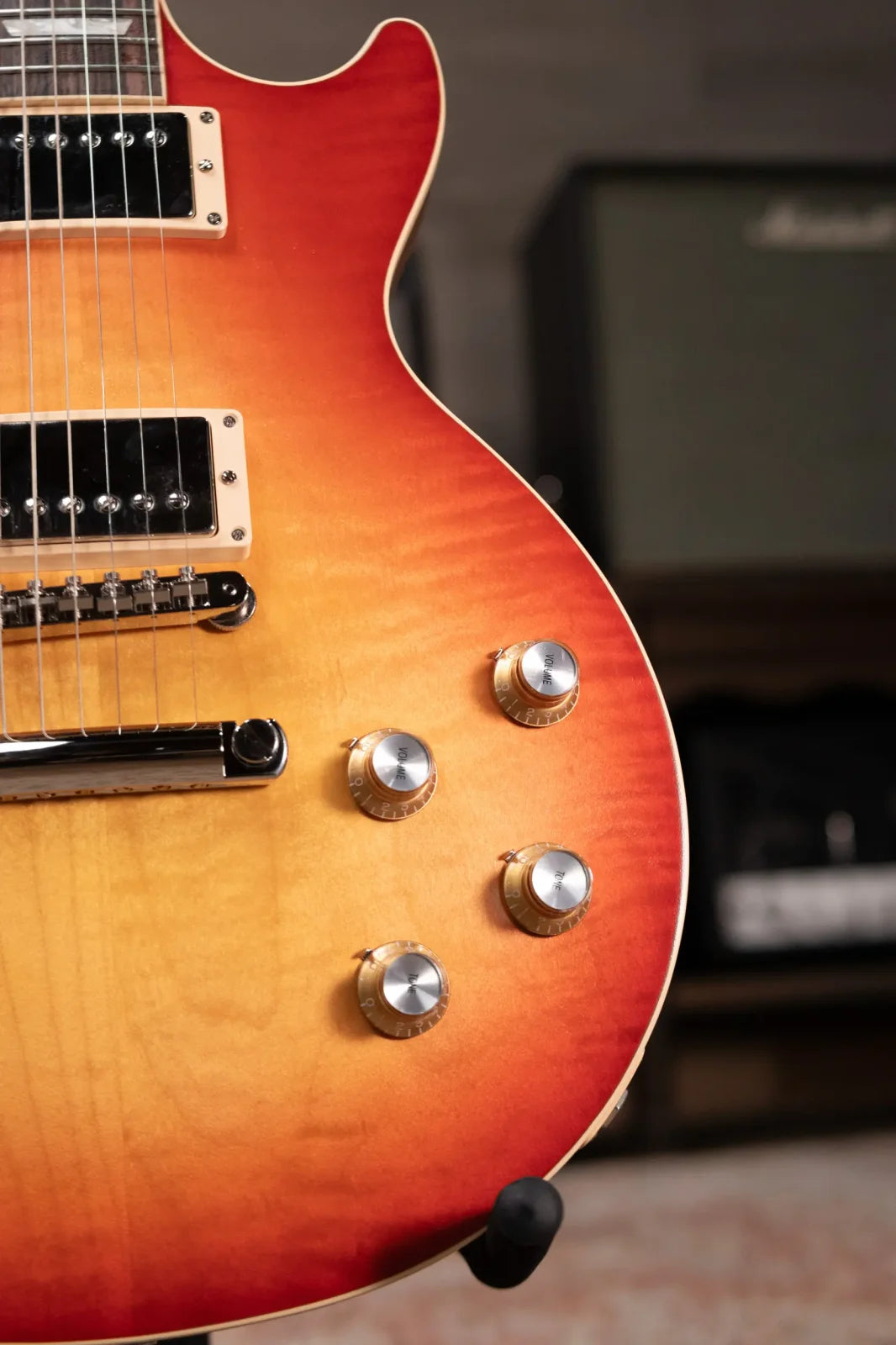 Gibson Les Paul Standard '60s Faded - Vintage Cherry Sunburst with Hardshell Case